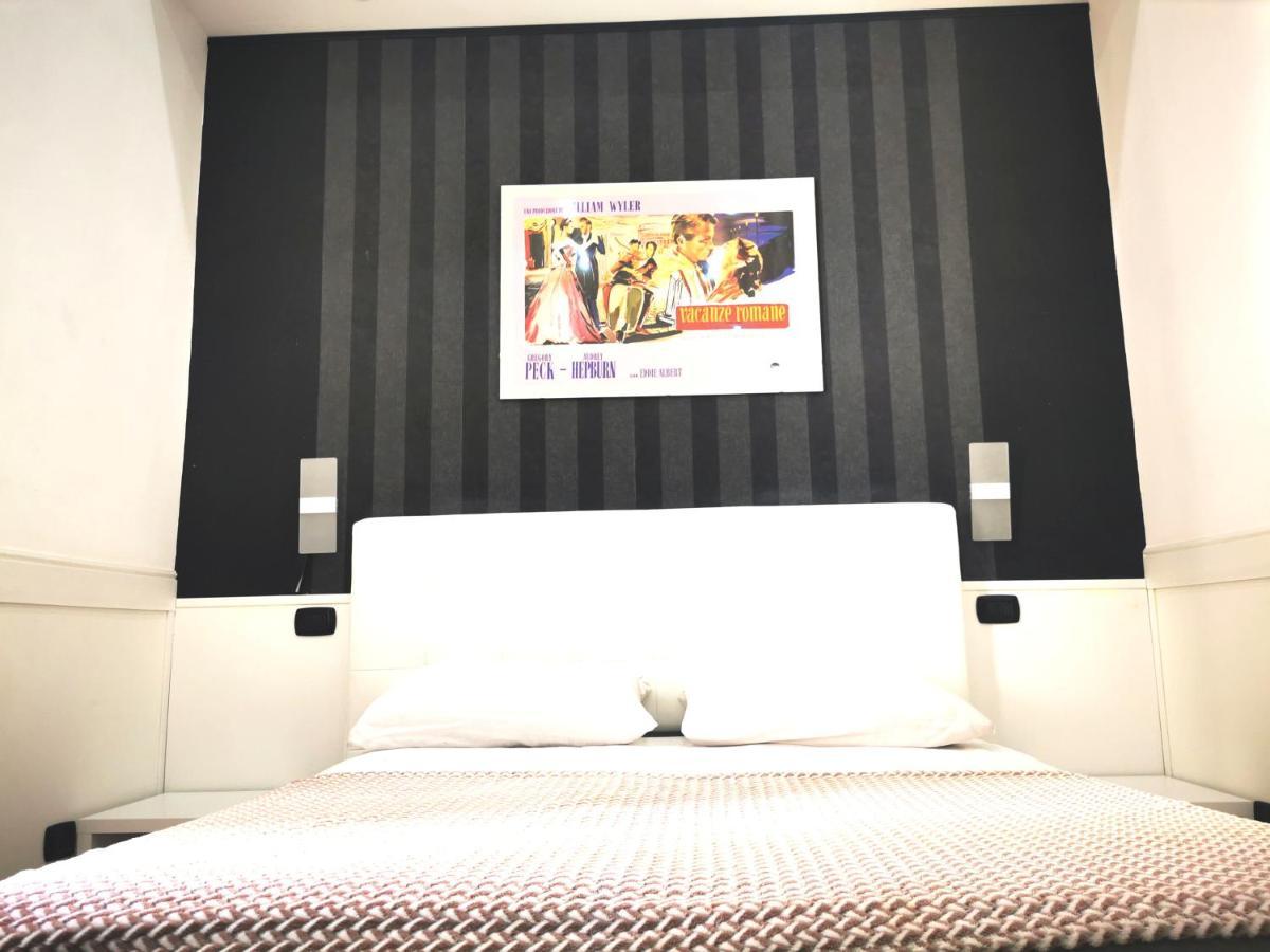 Cinema House 2 Bed and Breakfast Rom Exteriör bild