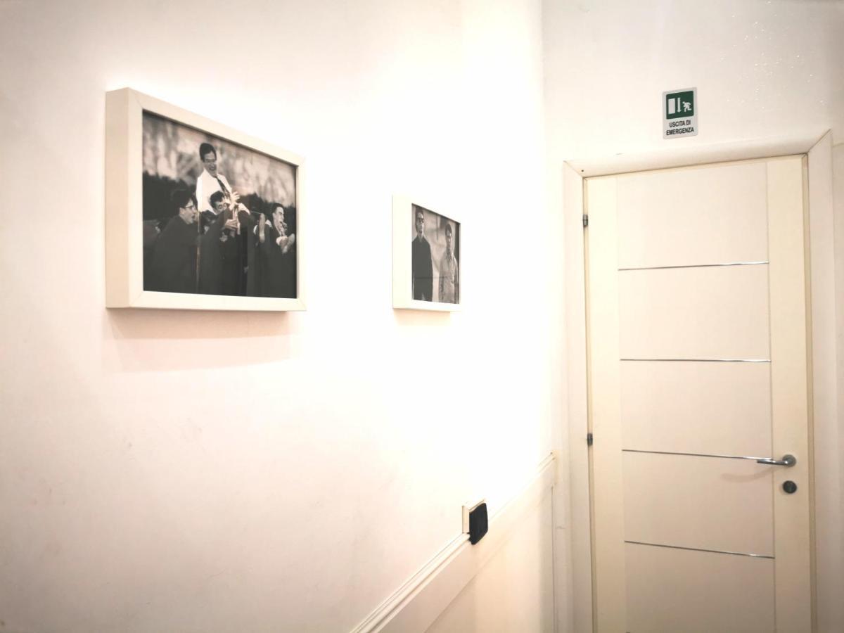 Cinema House 2 Bed and Breakfast Rom Exteriör bild